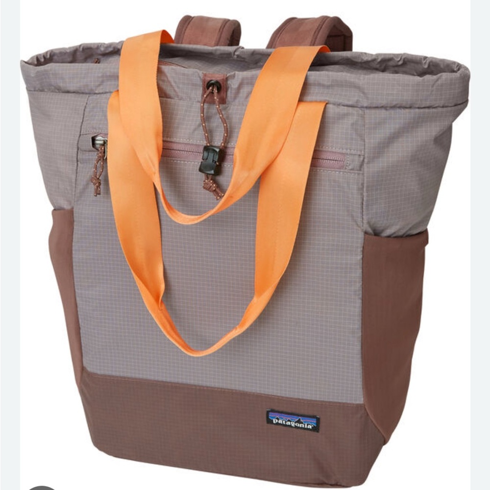 Patagonia Ultralight Black Hole Tote Pack 27l. Dulse Mauve